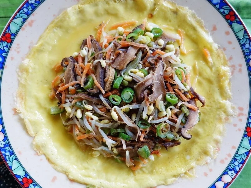 Gefüllte, frittierte Omeletten - Zui Zha Su Juan - Rezept - Bild Nr. 7