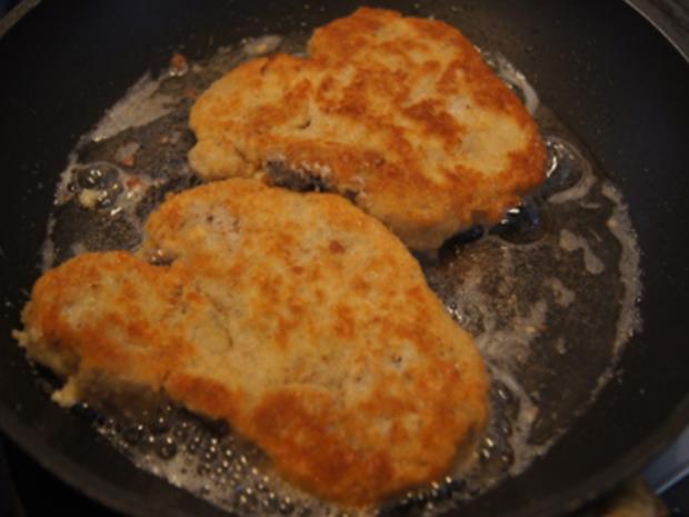 Panierte Lummer-Koteletts mit Buschbohnen und Drillingen - Rezept ...