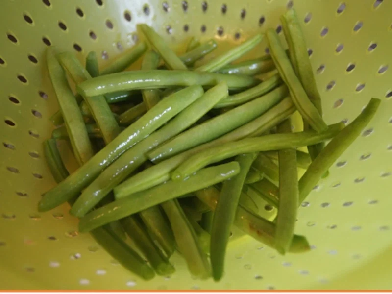 Rezept: Panierte Lummer-Koteletts mit Buschbohnen und Drillingen Bild Nr. 8 Panierte Lummer-Koteletts mit Buschbohnen und Drillingen - Rezept - Bild Nr. 8