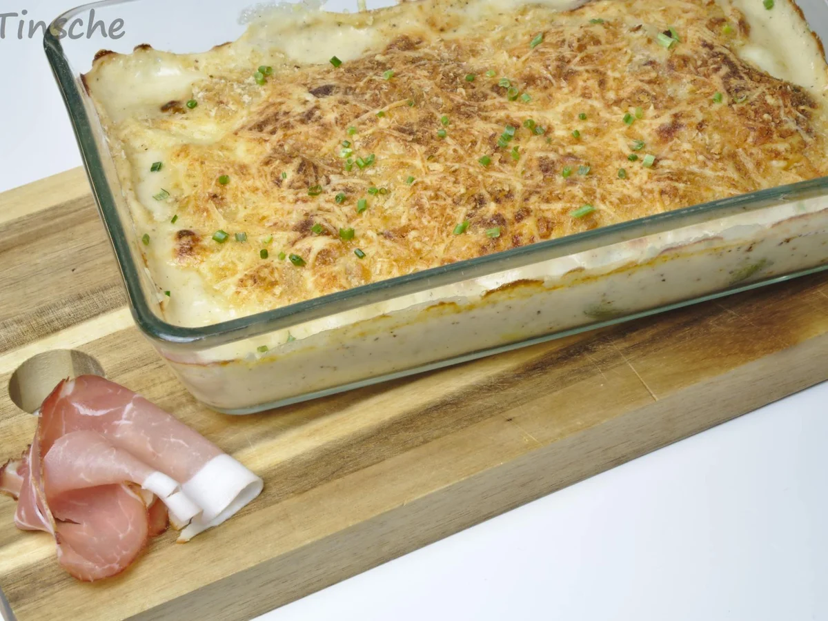 Rezept: Überbackener Lauch im Schinkenspeckmantel Bild Nr. 8 Überbackener Lauch im Schinkenspeckmantel - Rezept - Bild Nr. 8