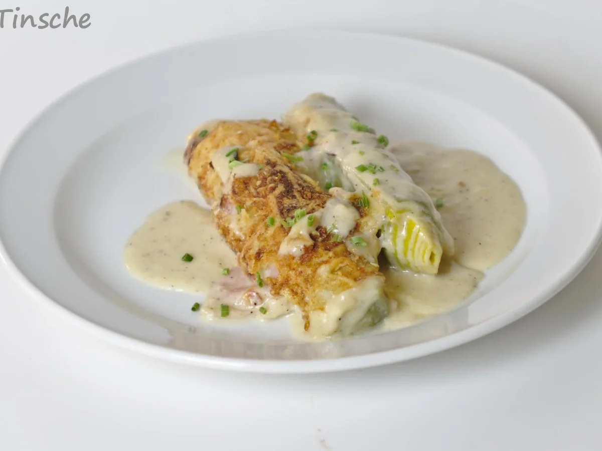 Rezept: Überbackener Lauch im Schinkenspeckmantel Bild Nr. 9 Überbackener Lauch im Schinkenspeckmantel - Rezept - Bild Nr. 9