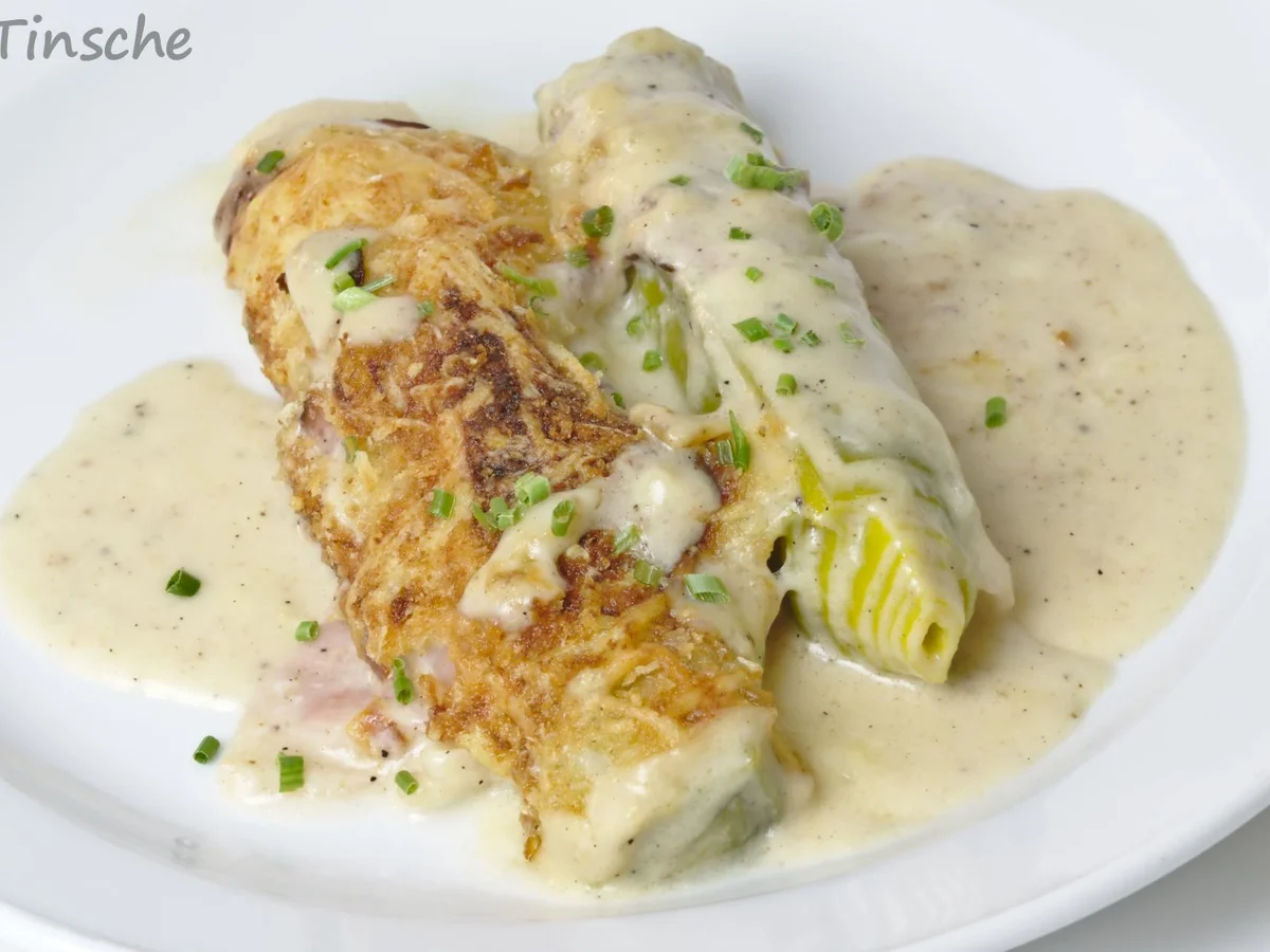 Rezept: Überbackener Lauch im Schinkenspeckmantel Bild Nr. 12 Überbackener Lauch im Schinkenspeckmantel - Rezept - Bild Nr. 12