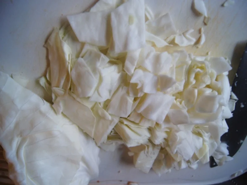 Scharf, pikanter Spitzkohl mit Mettbällchen und Möhren-Kartoffel-Stampf - Rezept - Bild Nr. 5