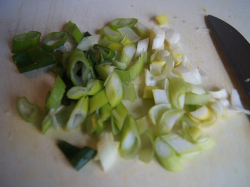 Scharf, pikanter Spitzkohl mit Mettbällchen und Möhren-Kartoffel-Stampf - Rezept - Bild Nr. 7