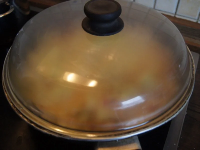 Scharf, pikanter Spitzkohl mit Mettbällchen und Möhren-Kartoffel-Stampf - Rezept - Bild Nr. 12