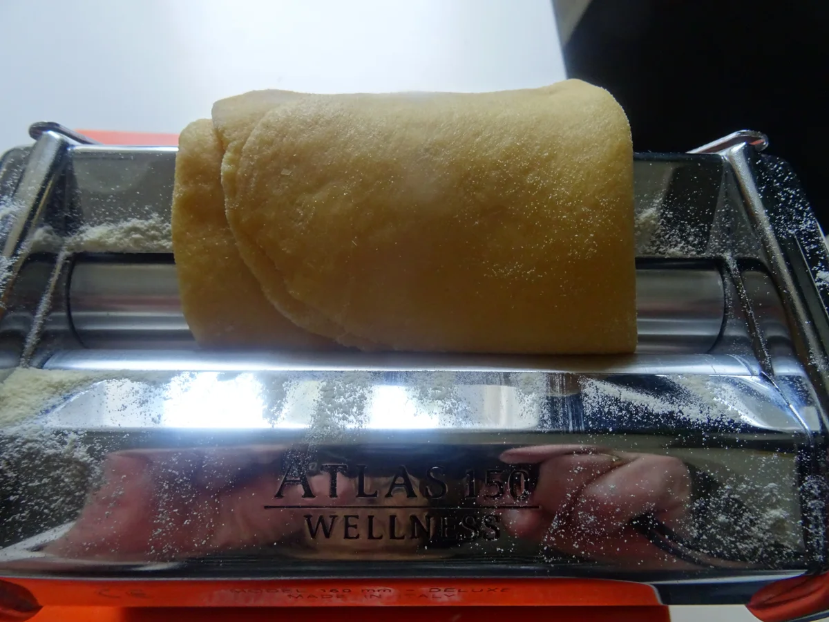 Reginette con finferli e salsa di panna - Rezept - Bild Nr. 9859