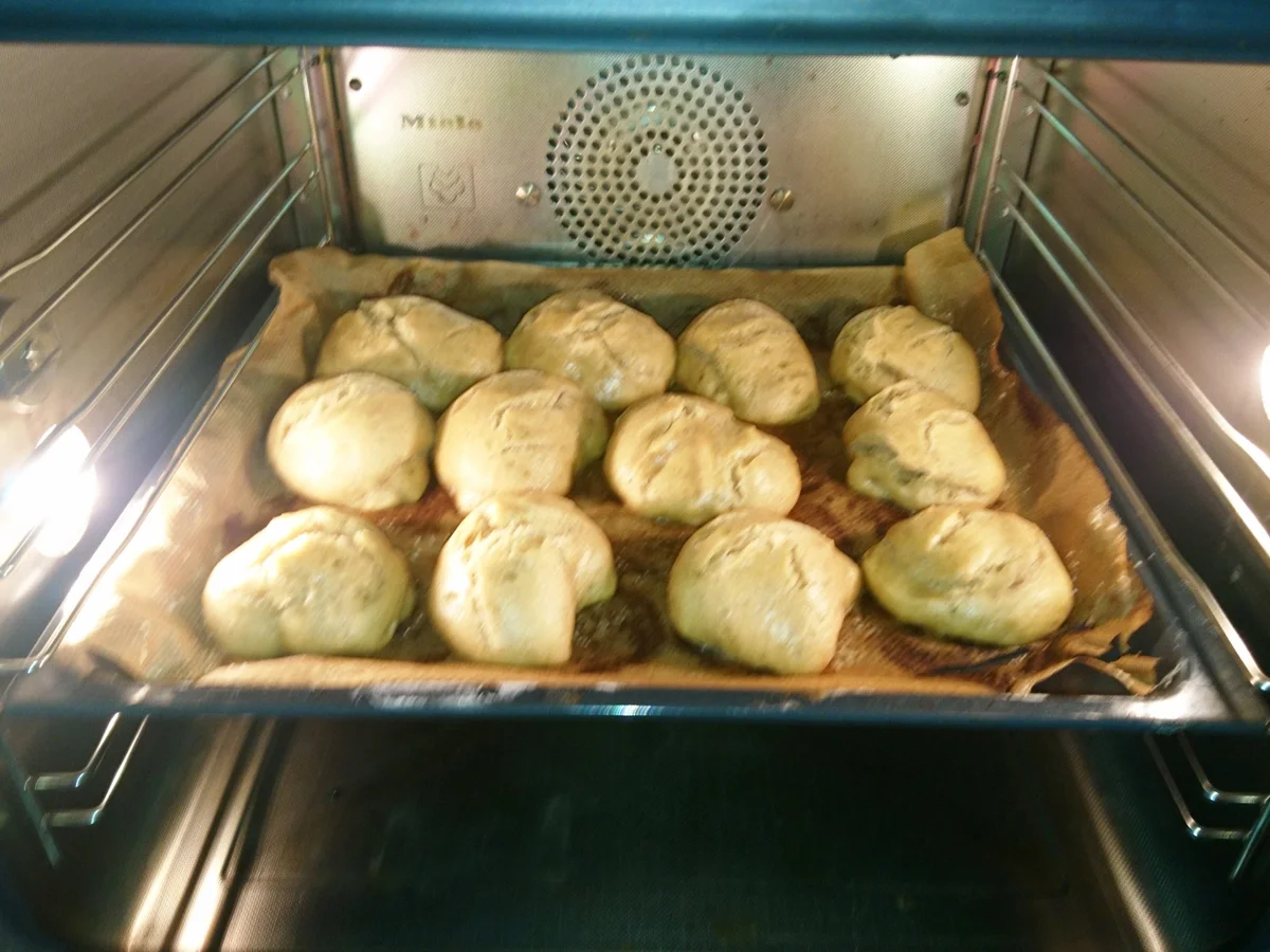 Rezept: Rustikale Krustenbrötchen Bild Nr. 9879 Rustikale Krustenbrötchen - Rezept - Bild Nr. 9879