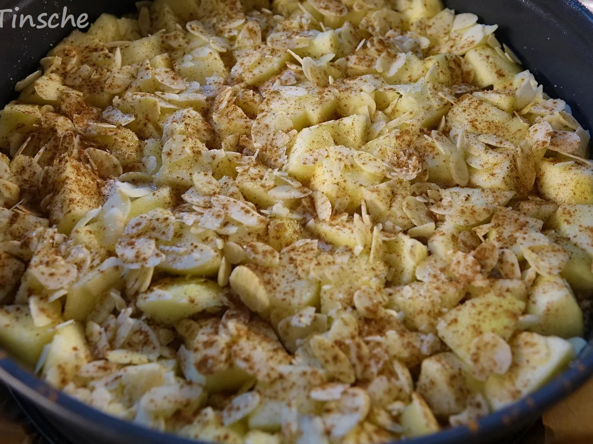 Rezept: Apfel-Nusskuchen Bild Nr. 9867 Apfel-Nusskuchen - Rezept - Bild Nr. 9867