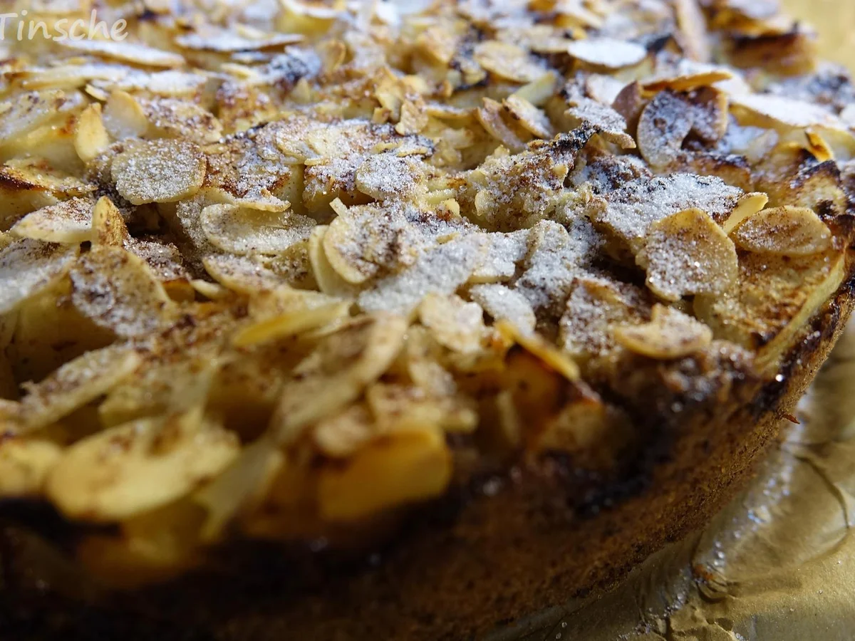 Rezept: Apfel-Nusskuchen Bild Nr. 9873 Apfel-Nusskuchen - Rezept - Bild Nr. 9873