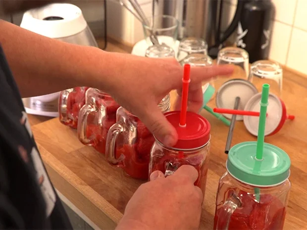 Rezept: Melone mit Serrano Bild Nr. 3 Melone mit Serrano - Rezept - Bild Nr. 3