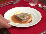 Wildterrine mit Apfelspalten an Cumberlandsauce - Rezept - Bild Nr. 2