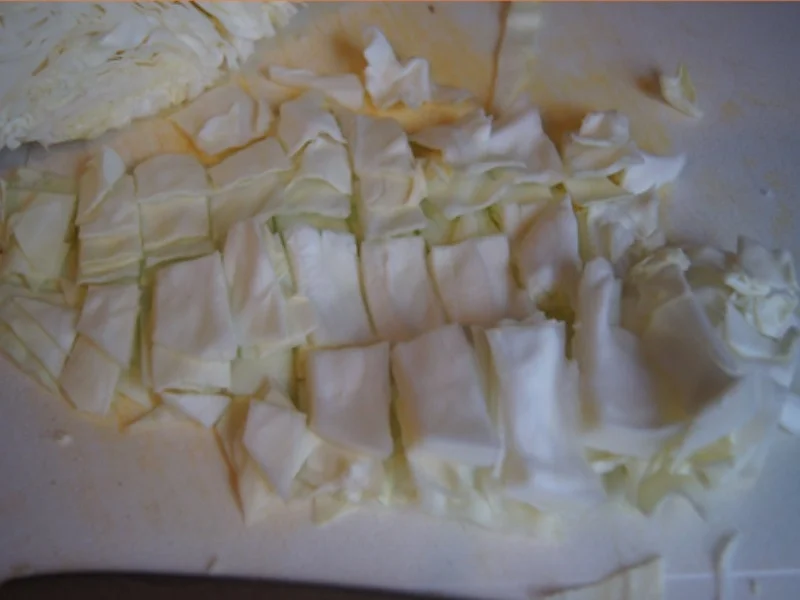 Rezept: Geschmorter Spitzkohl mit Hähnchenbrustfilet Bild Nr. 4 Geschmorter Spitzkohl mit Hähnchenbrustfilet - Rezept - Bild Nr. 4