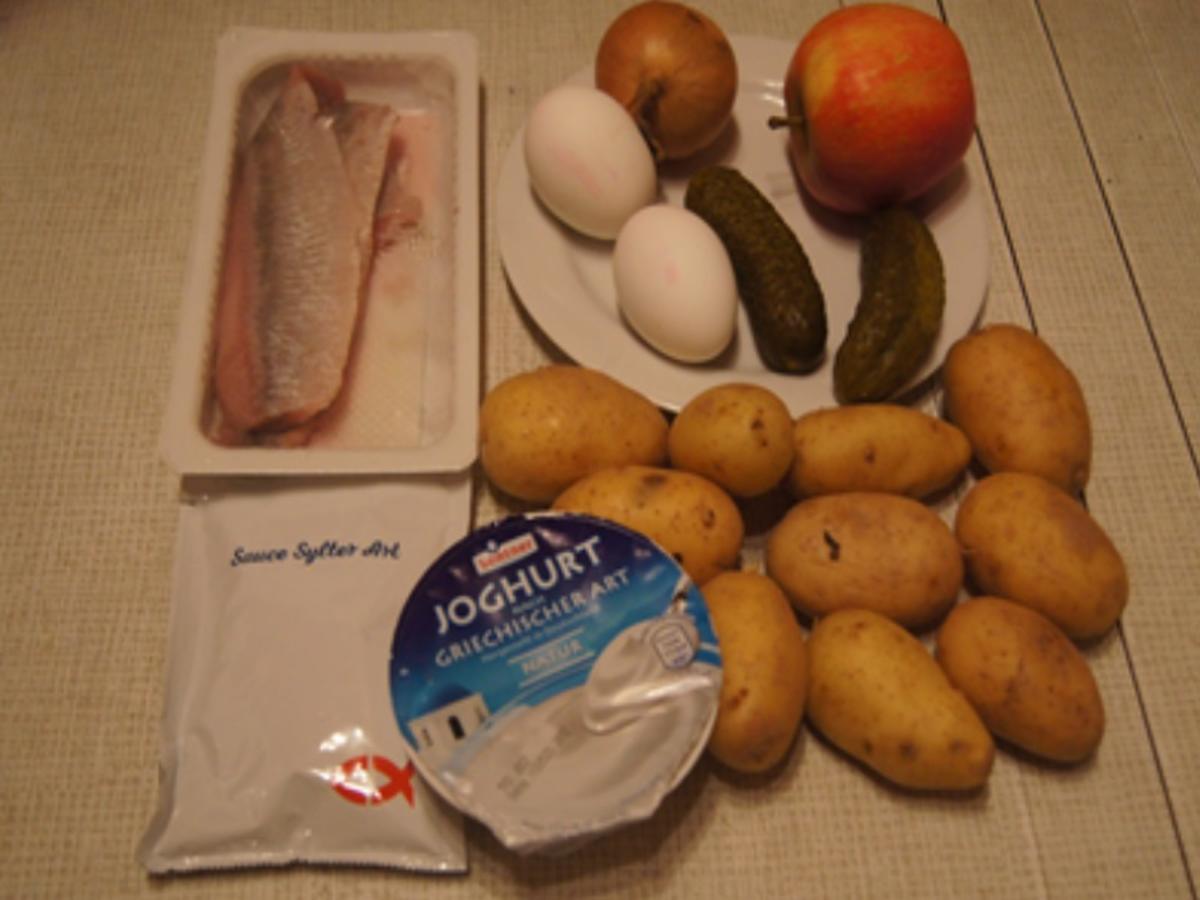 Apfel-Matjesfilet-Salat mit Pellkartoffeln - Rezept - Bild Nr. 3