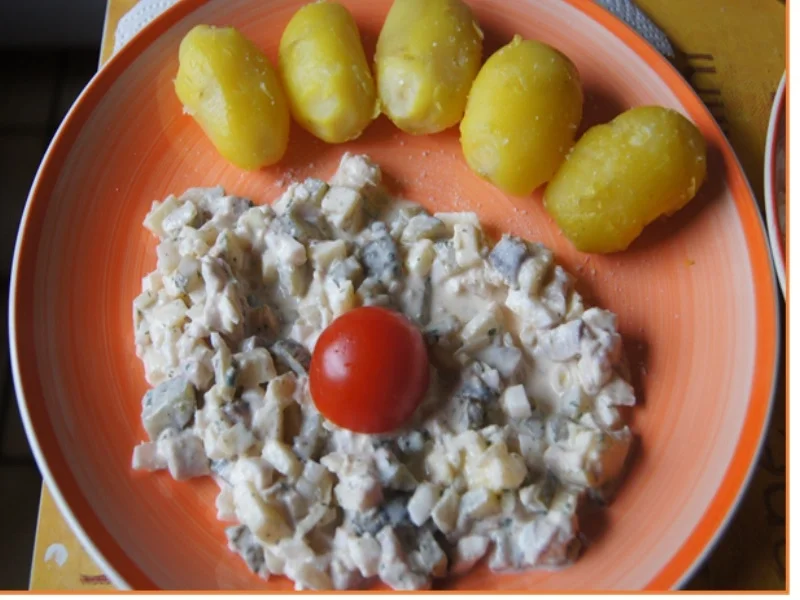 Apfel-Matjesfilet-Salat mit Pellkartoffeln - Rezept - Bild Nr. 16