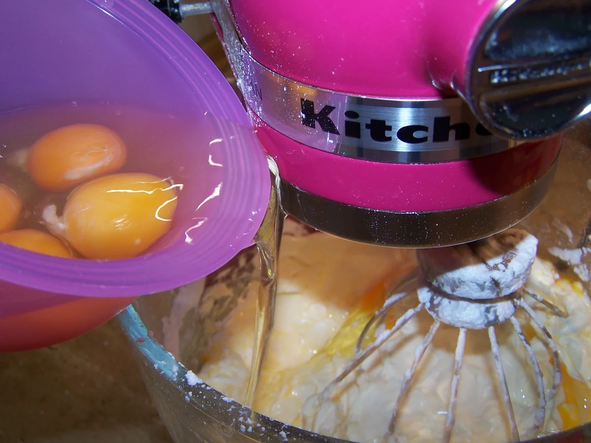 Geburtstags Kuchen für meine kleine Enkelin Marie , Rainbow Dash Pony - Rezept - Bild Nr. 7