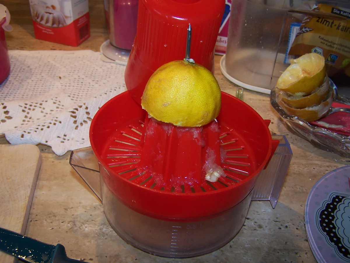 Geburtstags Kuchen für meine kleine Enkelin Marie , Rainbow Dash Pony - Rezept - Bild Nr. 9