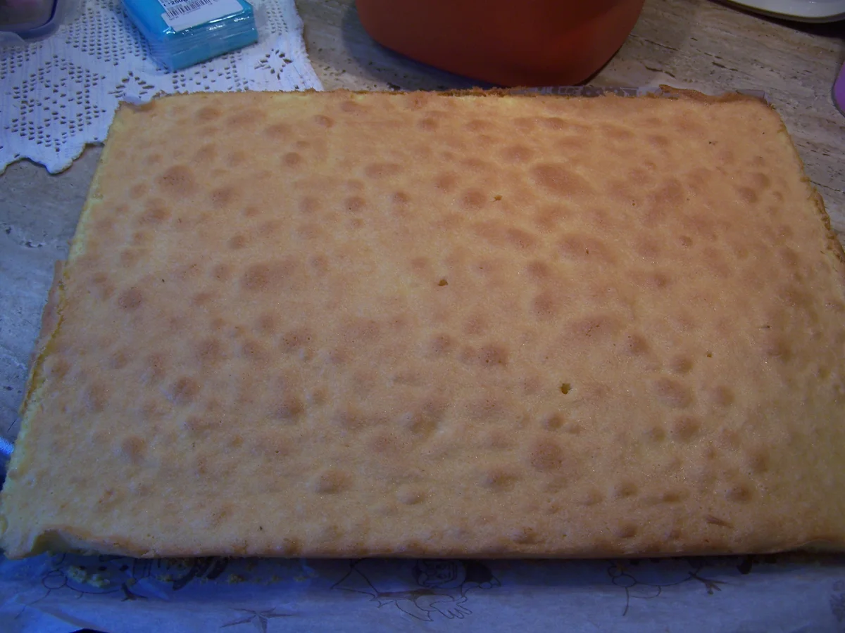 Geburtstags Kuchen für meine kleine Enkelin Marie , Rainbow Dash Pony - Rezept - Bild Nr. 12