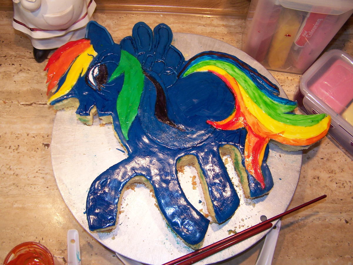 Geburtstags Kuchen für meine kleine Enkelin Marie , Rainbow Dash Pony - Rezept - Bild Nr. 24