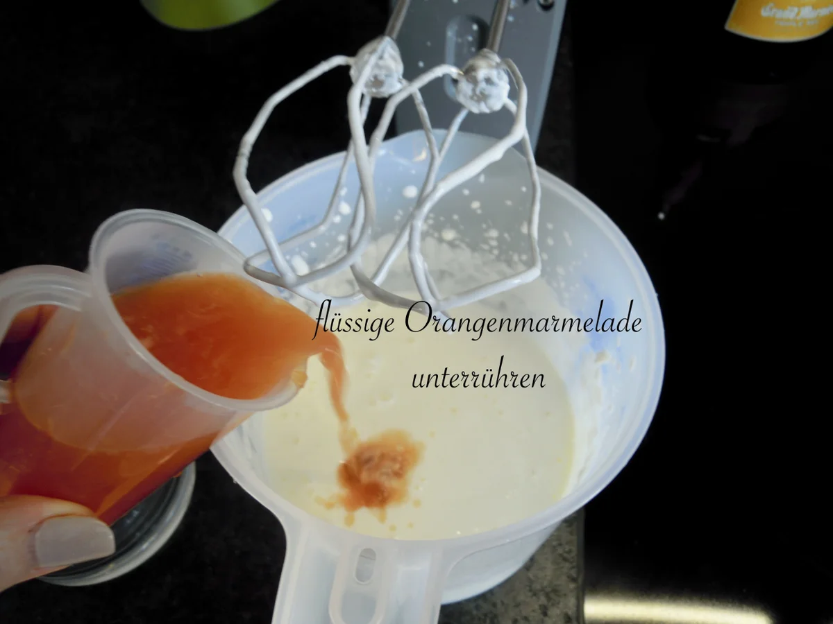 Rezept: Orangencreme Dessert "Grand Marnier" Bild Nr. 2 Orangencreme Dessert "Grand Marnier" - Rezept - Bild Nr. 2