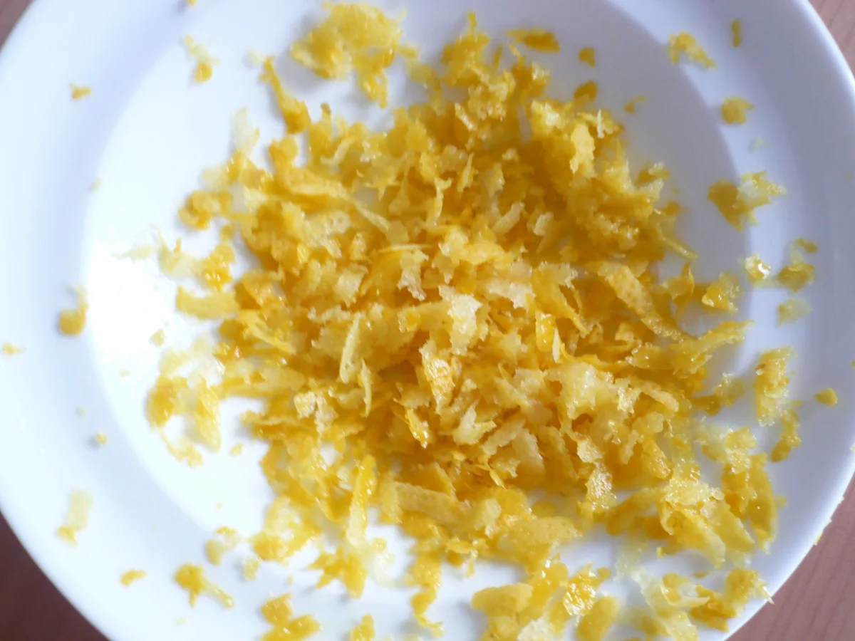 Zitronen - Biskuitrolle - Rezept - Bild Nr. 9