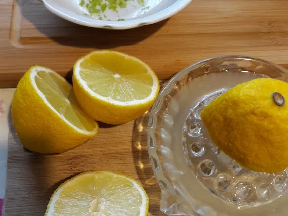 Rezept: Zitronencreme Bild Nr. 8 Zitronencreme - Rezept - Bild Nr. 8