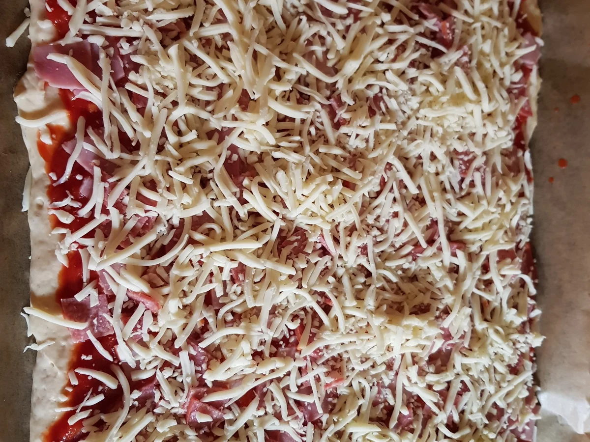 Rezept: Original italienische Pizza "Diabetikerlike - mit Dinkelmehl" Bild Nr. 3 Original italienische Pizza "Diabetikerlike - mit Dinkelmehl" - Rezept - Bild Nr. 3