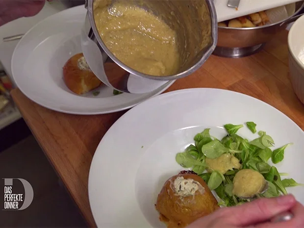 Rezept: Bratapfel mit Ziegenkäse gefüllt Bild Nr. 2 Bratapfel mit Ziegenkäse gefüllt - Rezept - Bild Nr. 2