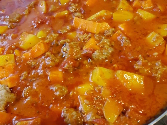 Rezept: Hackfleischpfanne mit Süßkartoffel Bild Nr. 11 Hackfleischpfanne mit Süßkartoffel - Rezept - Bild Nr. 11