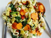 Gebratenes Gemüse mit Fischbällchen - Cap Cay Seafood ala Sriwidi - Rezept - Bild Nr. 2