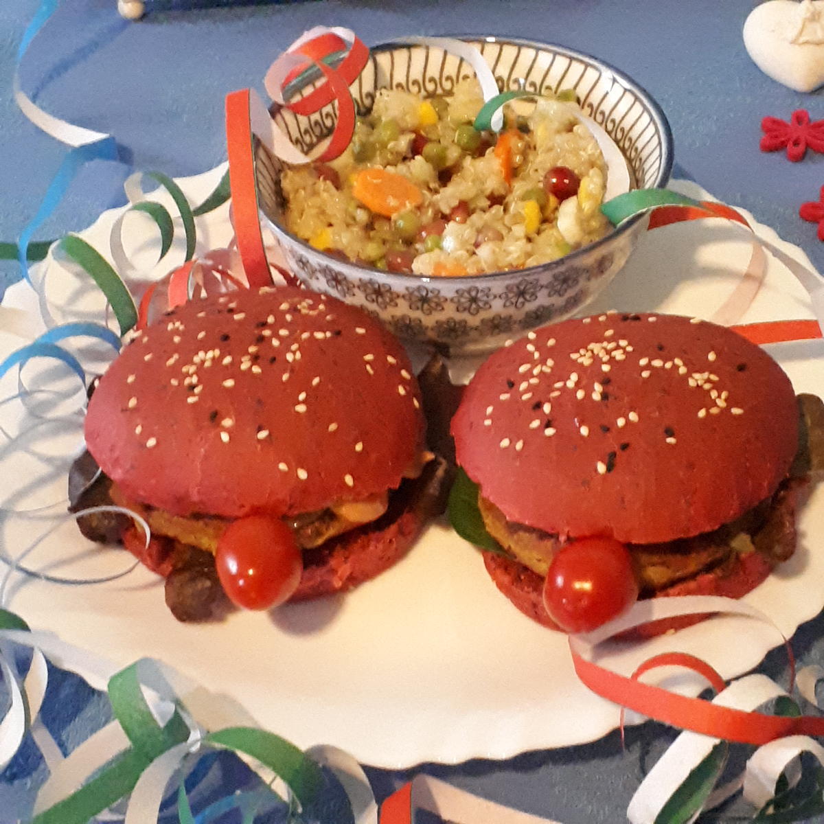 Clown-Burger und Konfetti-Salat - Rezept - Bild Nr. 7