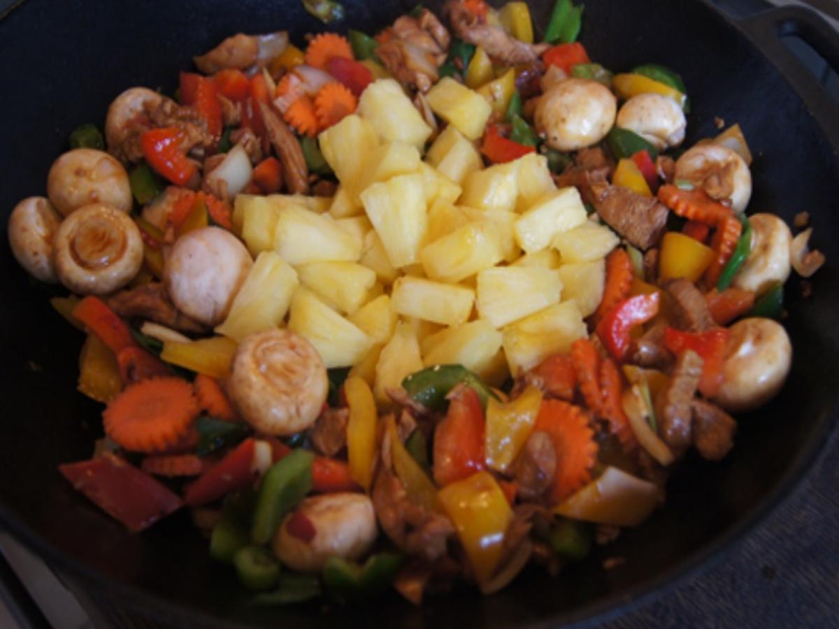 Putenbrustfilet mit Gemüse süß-sauer im Wok und gelber Basmatireis - Rezept - Bild Nr. 32