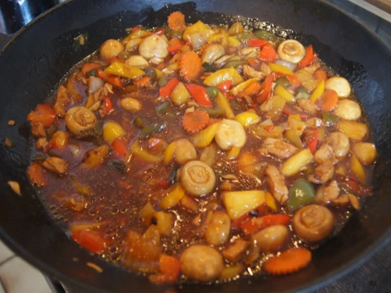 Putenbrustfilet mit Gemüse süß-sauer im Wok und gelber Basmatireis - Rezept - Bild Nr. 35