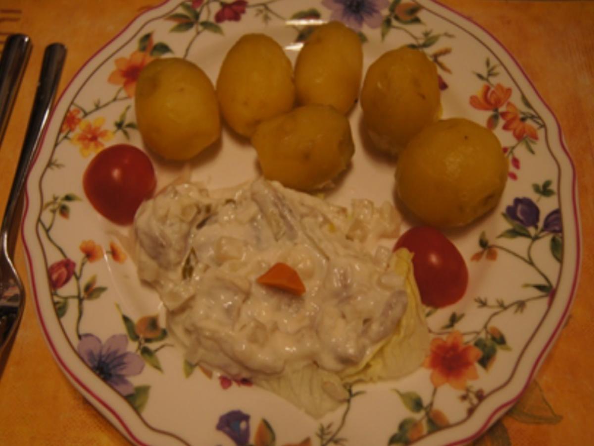 Weißer Heringssalat mit Pellkartoffeln - Rezept - Bild Nr. 2