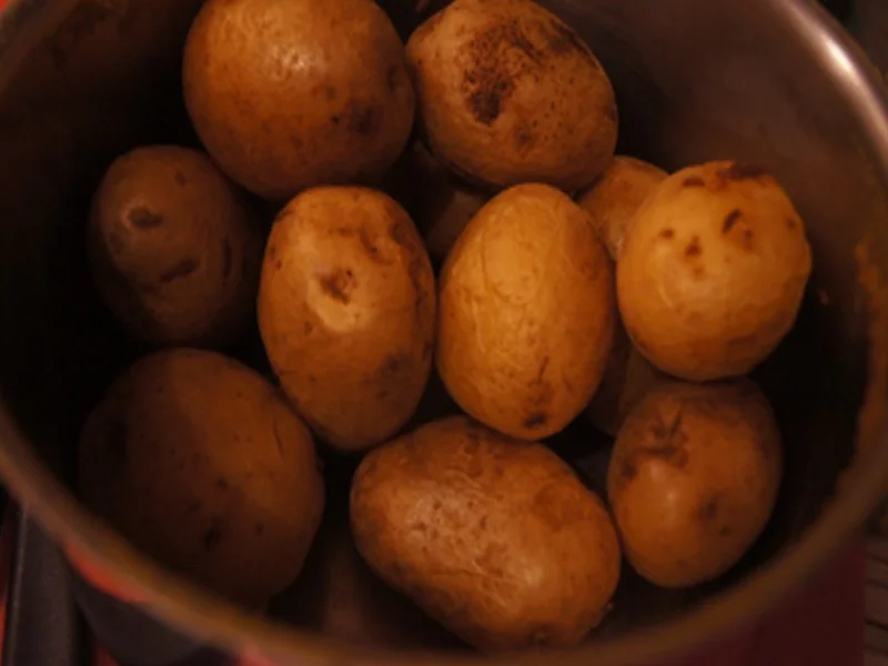 Weißer Heringssalat mit Pellkartoffeln - Rezept - Bild Nr. 9