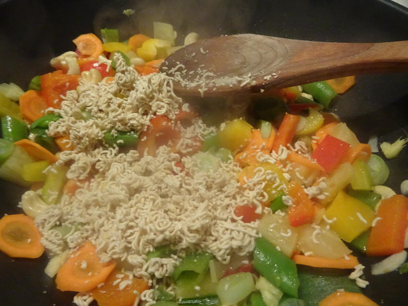 Gebackenes Huhn mit Orangen Glasur und süß-sauer Gemüse - einfach - von ...