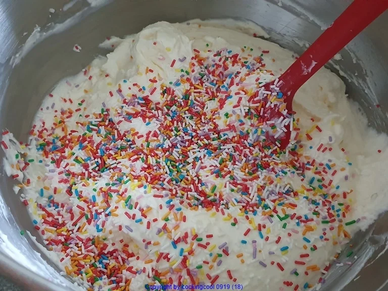 „De Zoch kütt“ Karnevalistische Torte = kochbar Challenge 2.0 (Februar 2020) - Rezept - Bild Nr. 9875