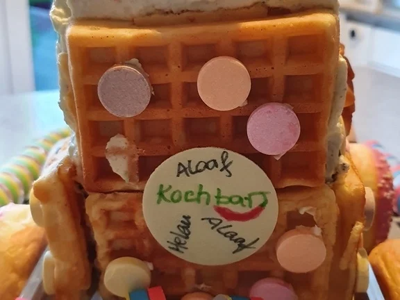 „De Zoch kütt“ Karnevalistische Torte = kochbar Challenge 2.0 (Februar 2020) - Rezept - Bild Nr. 9893