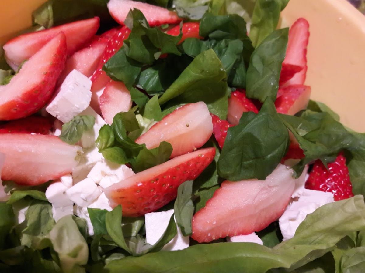 Kopfsalat mit Erdbeeren - Rezept - Bild Nr. 6
