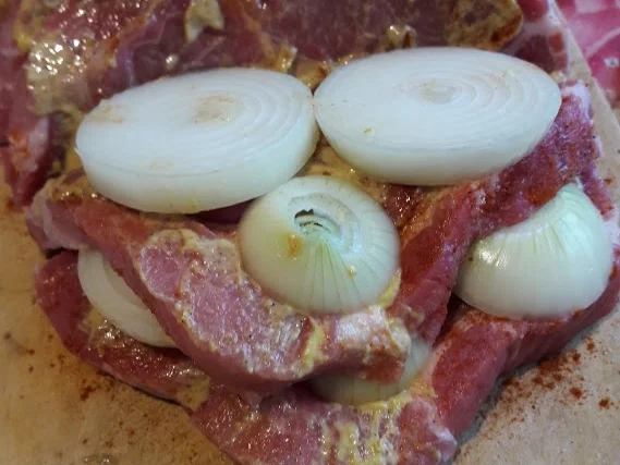 Rezept: Zwiebelfleisch - Kammbraten Bild Nr. 8 Zwiebelfleisch - Kammbraten - Rezept - Bild Nr. 8