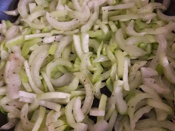 Rezept: Zwiebelfleisch - Kammbraten Bild Nr. 9901 Zwiebelfleisch - Kammbraten - Rezept - Bild Nr. 9901