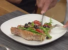 Tomaten-Rucola-Baguette mit Blaubeeren - Rezept - Bild Nr. 2