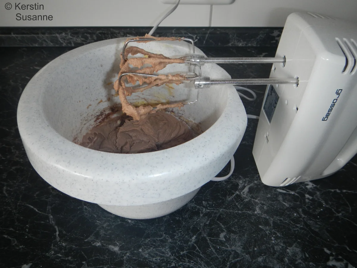 Rezept: Bananen-Schokoladen-Torte Bild Nr. 5 Bananen-Schokoladen-Torte - Rezept - Bild Nr. 5