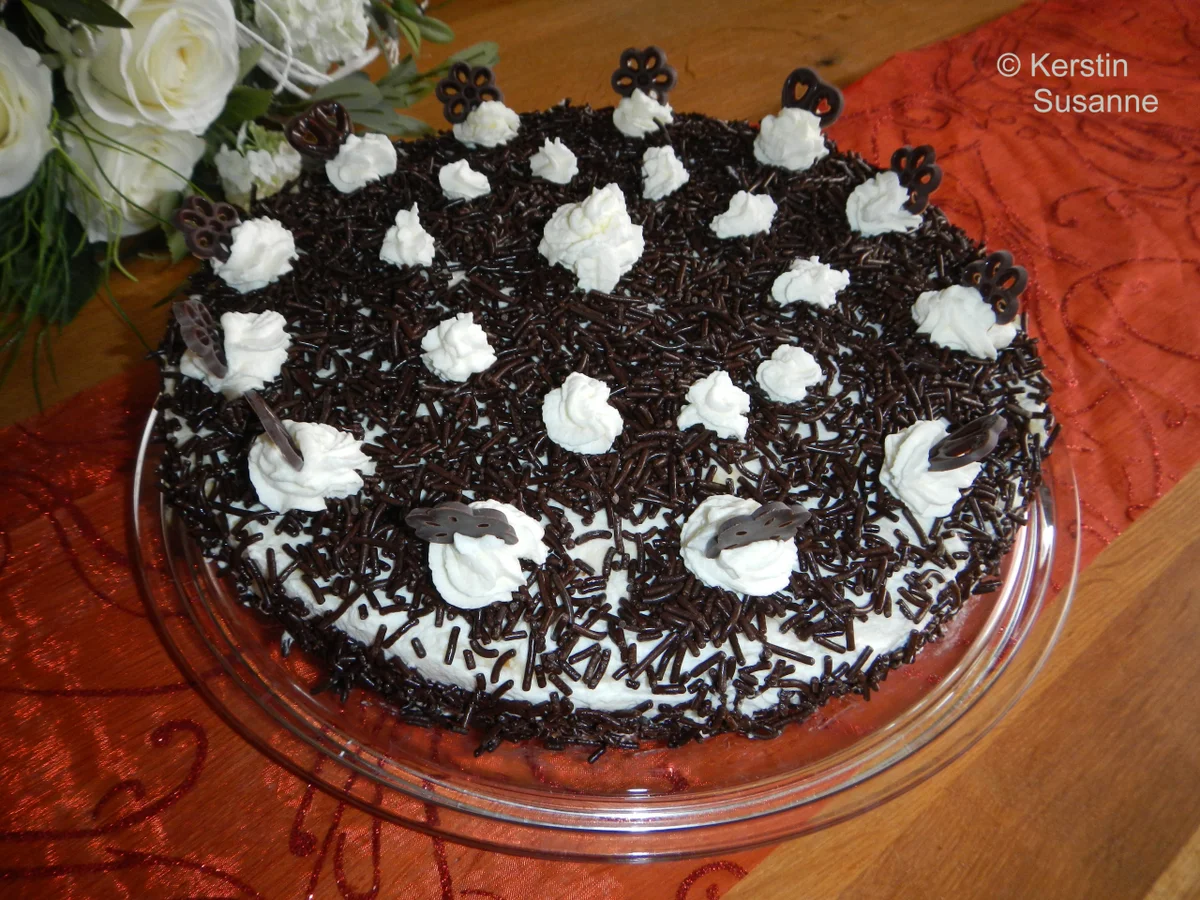 Rezept: Bananen-Schokoladen-Torte Bild Nr. 13702 Bananen-Schokoladen-Torte - Rezept - Bild Nr. 13702