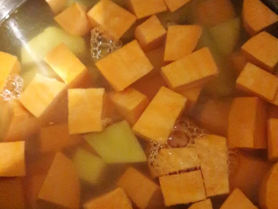 Rezept: Süßkartoffelpüree mit Steckrüben Schnitzel Bild Nr. 6 Süßkartoffelpüree mit Steckrüben Schnitzel - Rezept - Bild Nr. 6