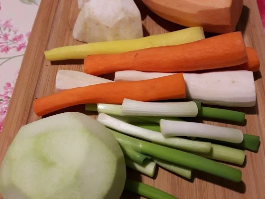 Rezept: Gemüsesuppe Bild Nr. 3 Gemüsesuppe - Rezept - Bild Nr. 3