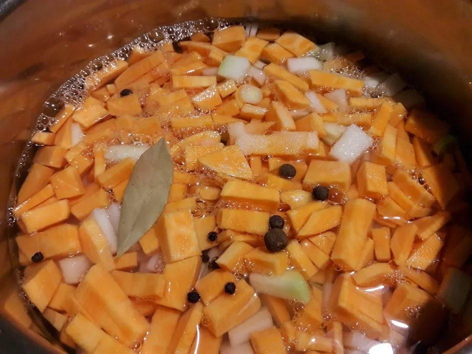 Rezept: Gemüsesuppe Bild Nr. 5 Gemüsesuppe - Rezept - Bild Nr. 5