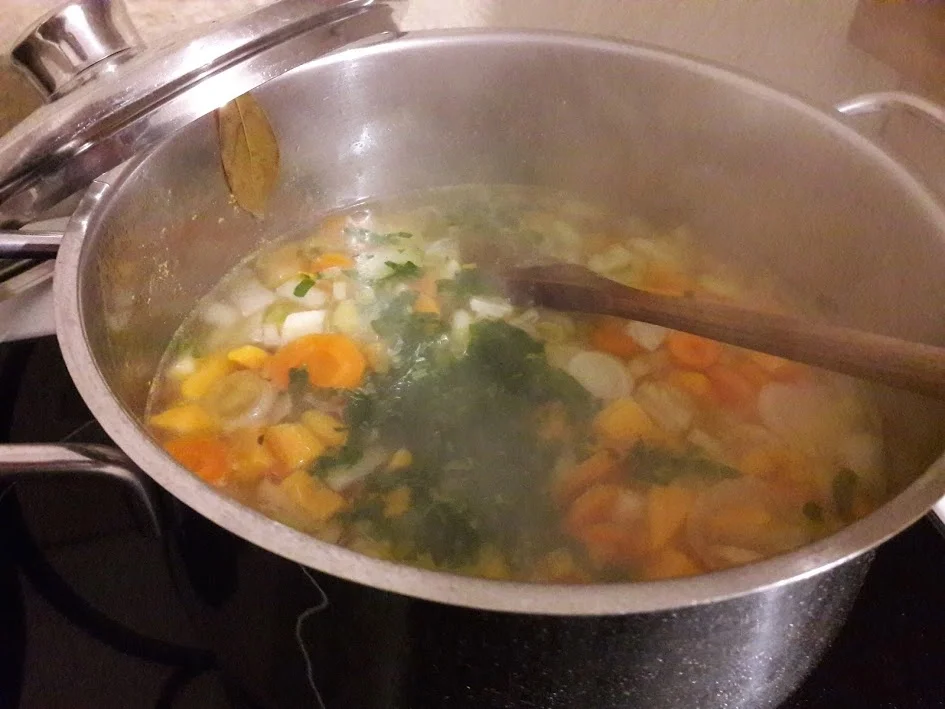 Rezept: Gemüsesuppe Bild Nr. 8 Gemüsesuppe - Rezept - Bild Nr. 8