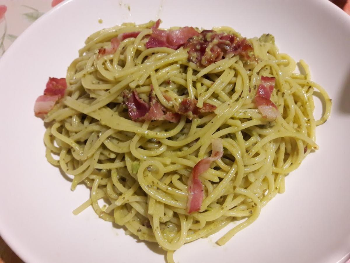 Spaghetti mit Avocadosoße - Rezept - Bild Nr. 9923