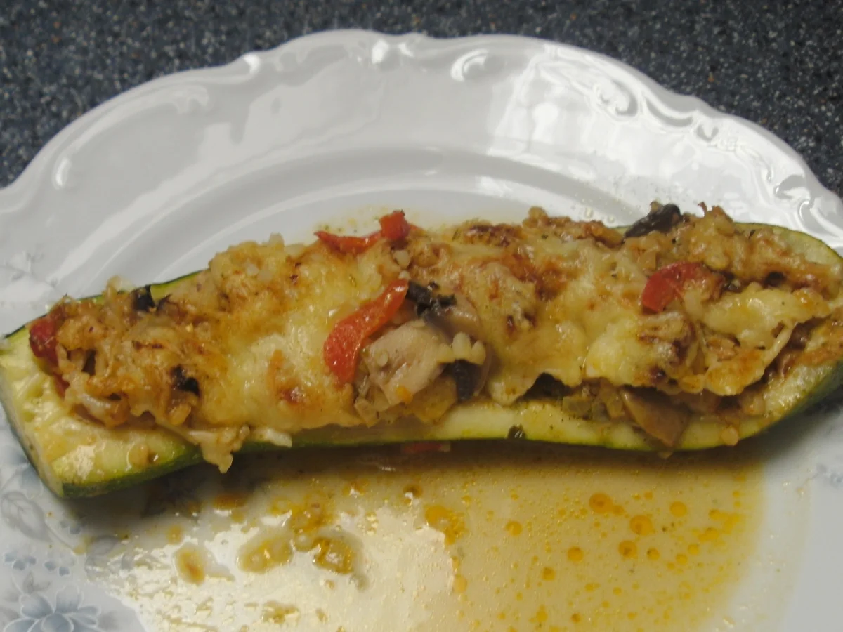 Gefüllte Zucchini - Rezept - Bild Nr. 2
