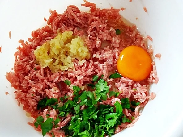 Gefüllte Paprikaschotten mit Hackfleisch - Rezept - Bild Nr. 4